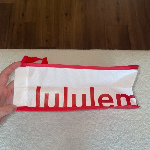 Lululemon Reusable Bag - Picture 4 of 5